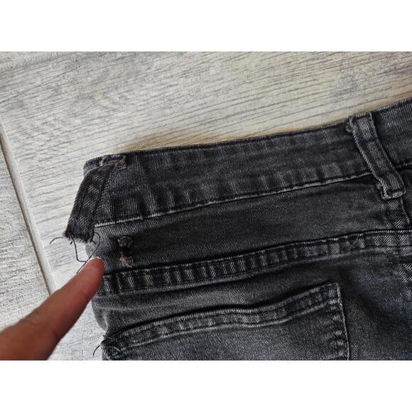 Boy's Youth Waimea Stacked Fit Denim Black Jeans Pants Size 18 Distressed - Picture 4 of 13